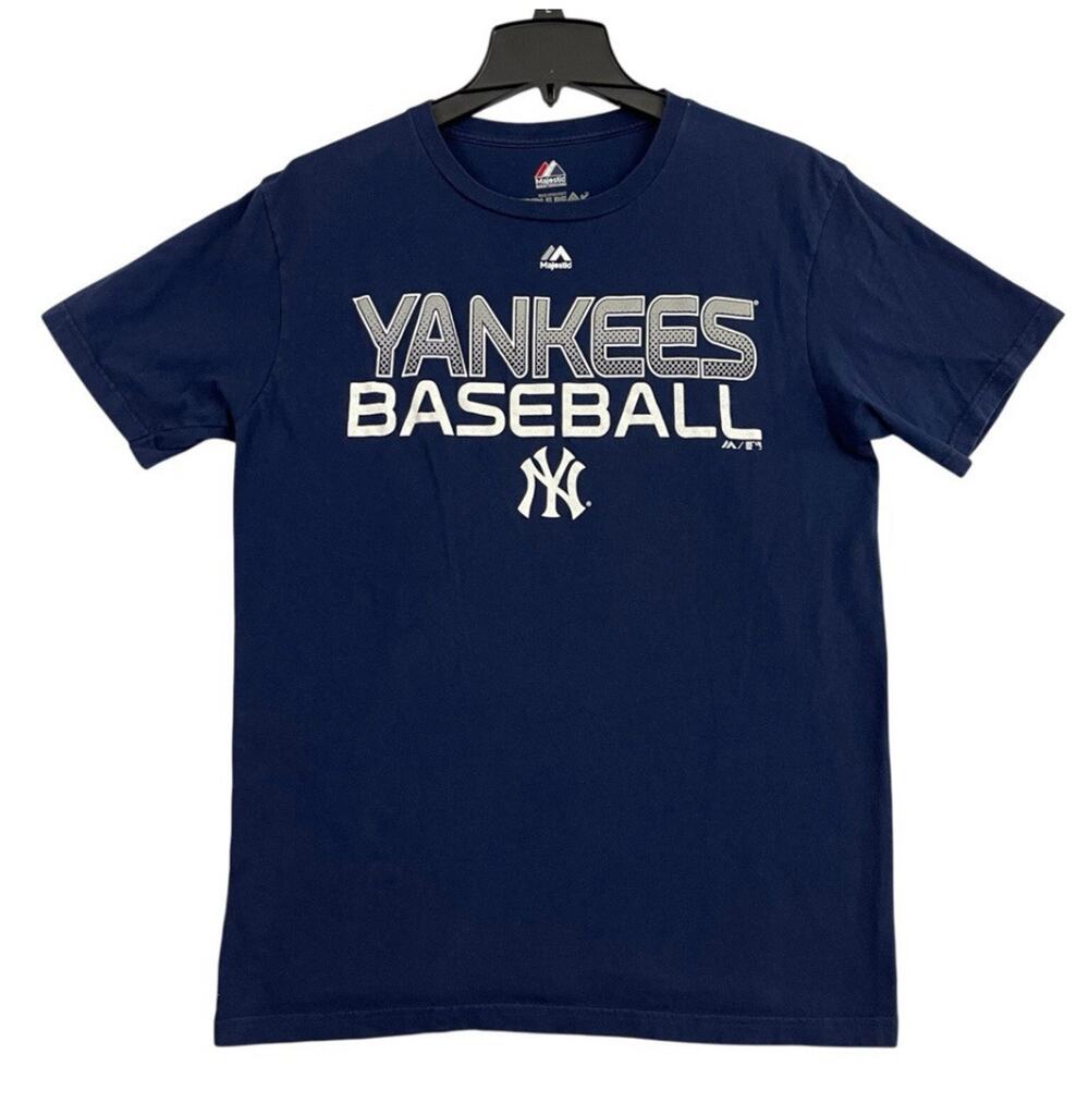 New York Yankees T Shirt Mens Large Slim Fit Navy Majestic MLB Baseball Team Tee